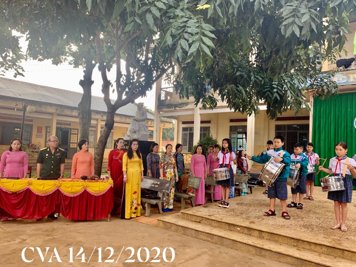 Buổi giao lưu, nói chuyện truyền thống nhân kỉ niệm 76 năm ngày thành lập QĐND Việt Nam 22/12/2020.